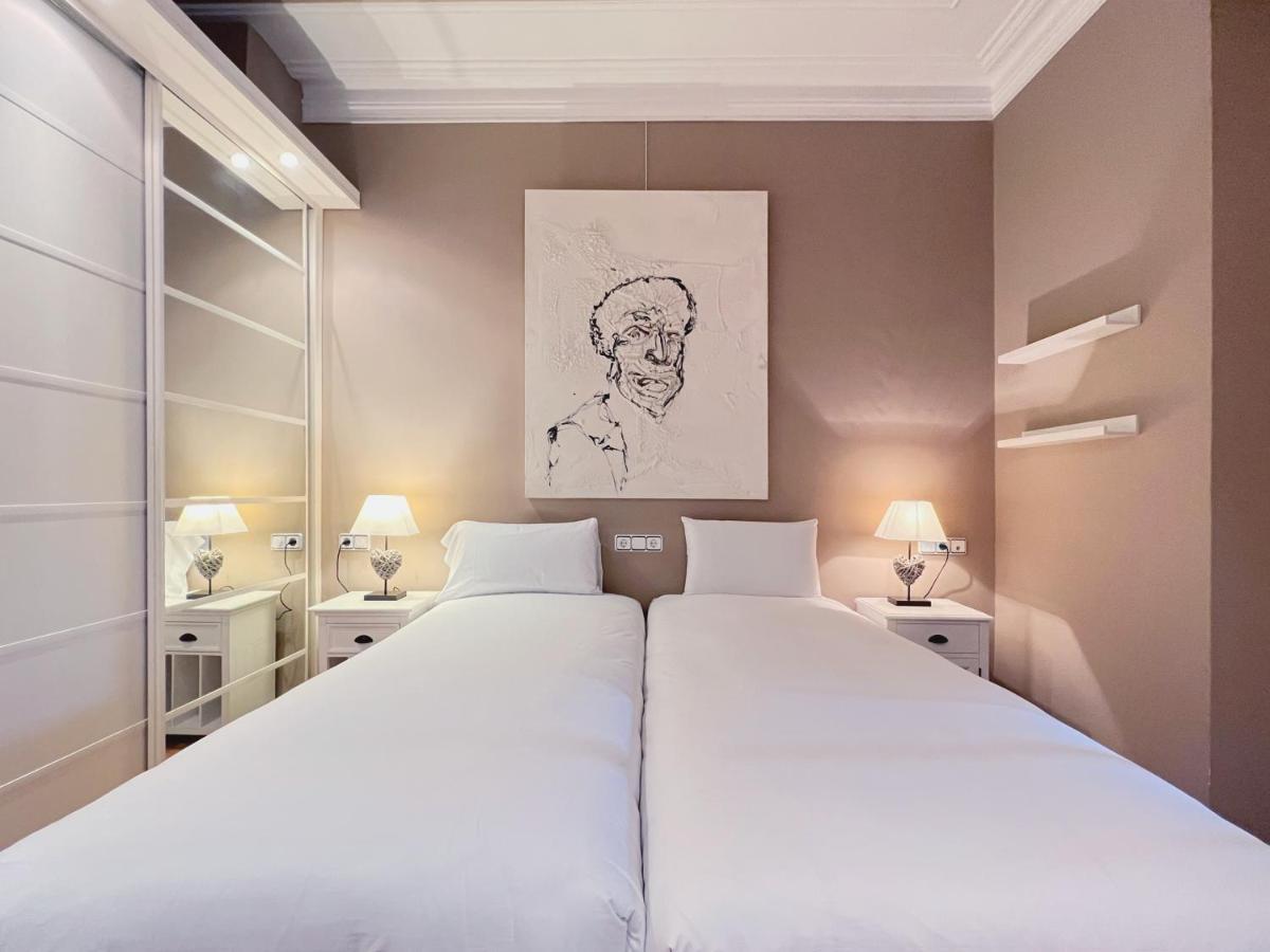 Stay U-Nique Apartments Urquinaona Barcelona Zewnętrze zdjęcie